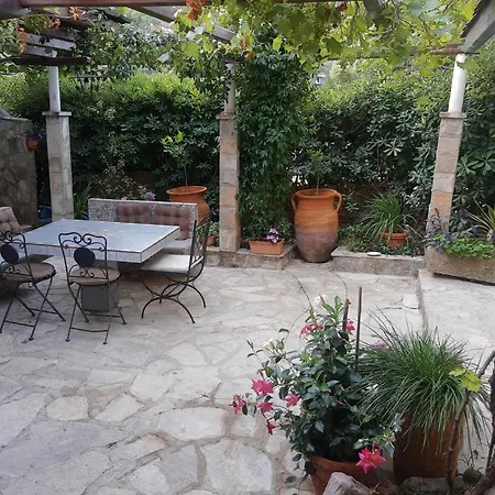 Sea-side Old Stone With A Private Garden Villa *