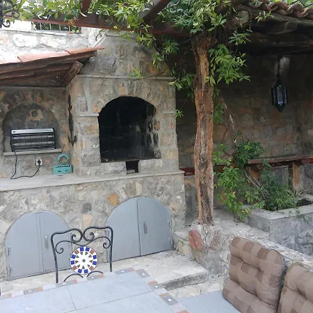 Sea-side Old Stone With A Private Garden