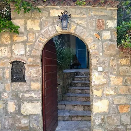 Sea-side Old Stone With A Private Garden Villa